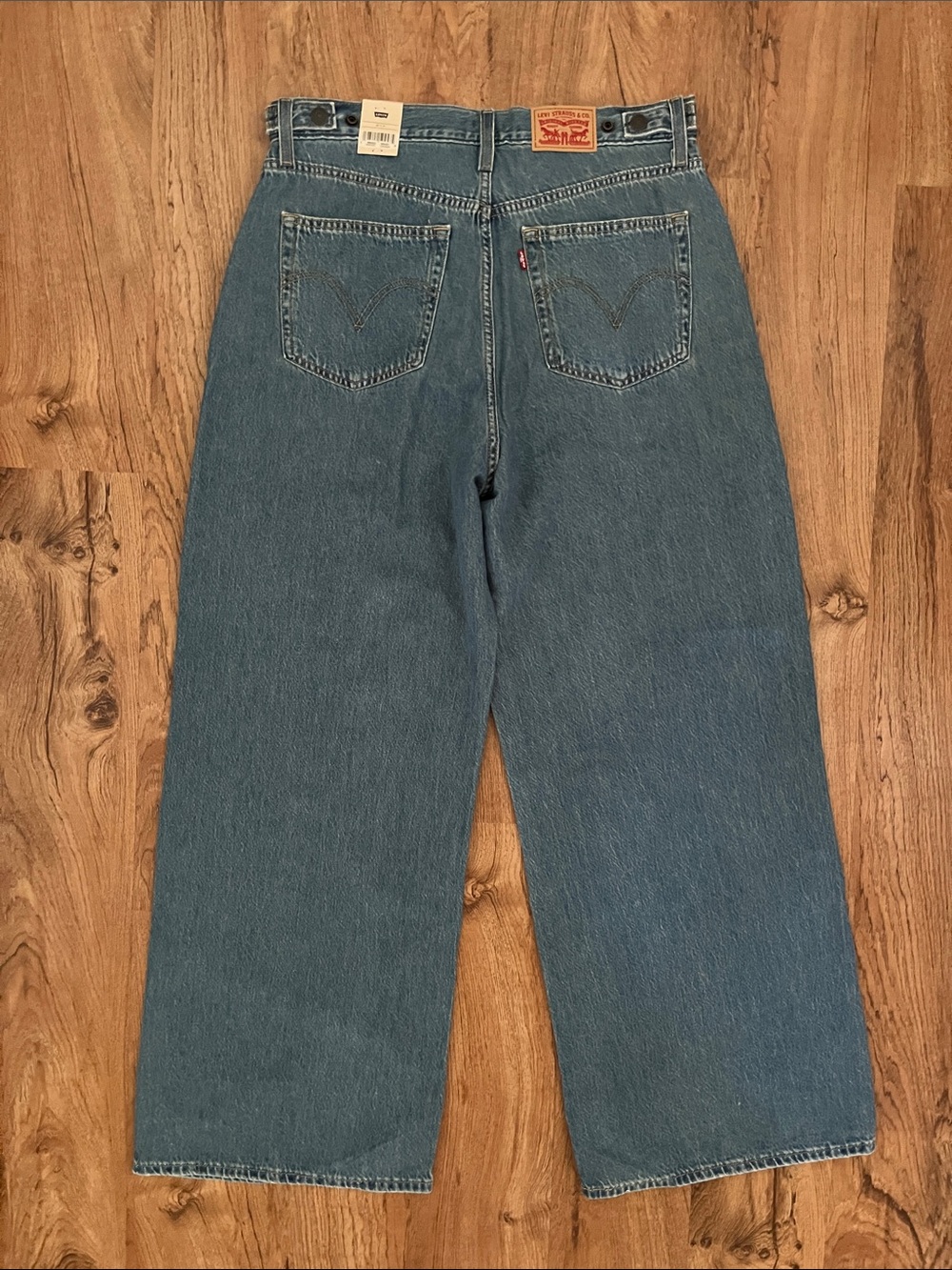 NWT Levi’s Cinch Baggy Wide Leg Jeans - Picture 11 of 15